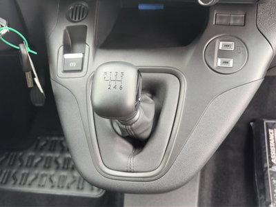 Peugeot Partner Furgone M 1.5 diesel 100cv S&S (17)
