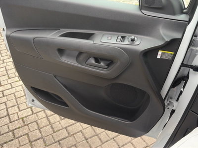 Peugeot Partner Furgone M 1.5 diesel 100cv S&S (19)