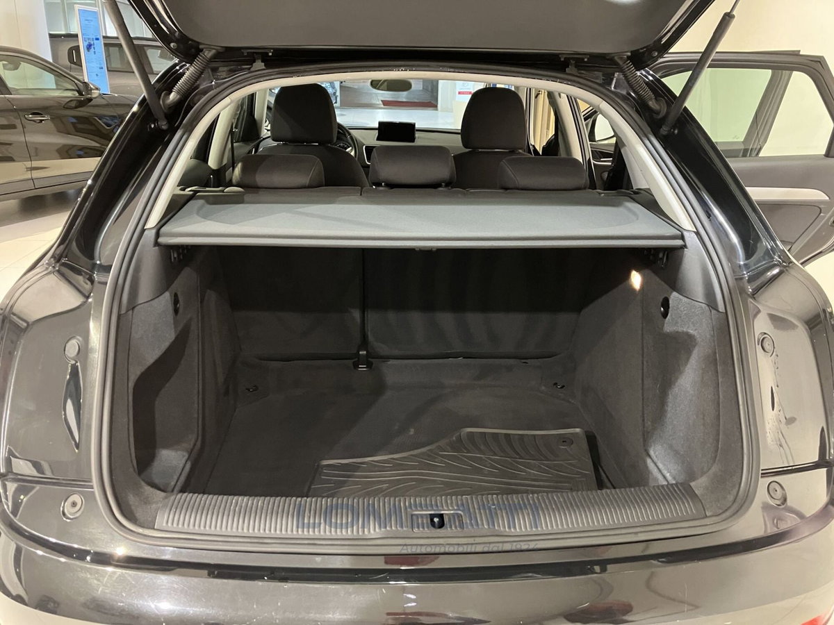 Audi Q3 2.0 TDI Business (10)