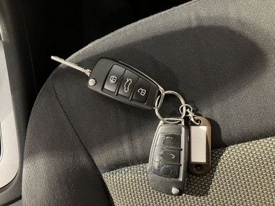 Audi Q3 2.0 TDI Business (15)