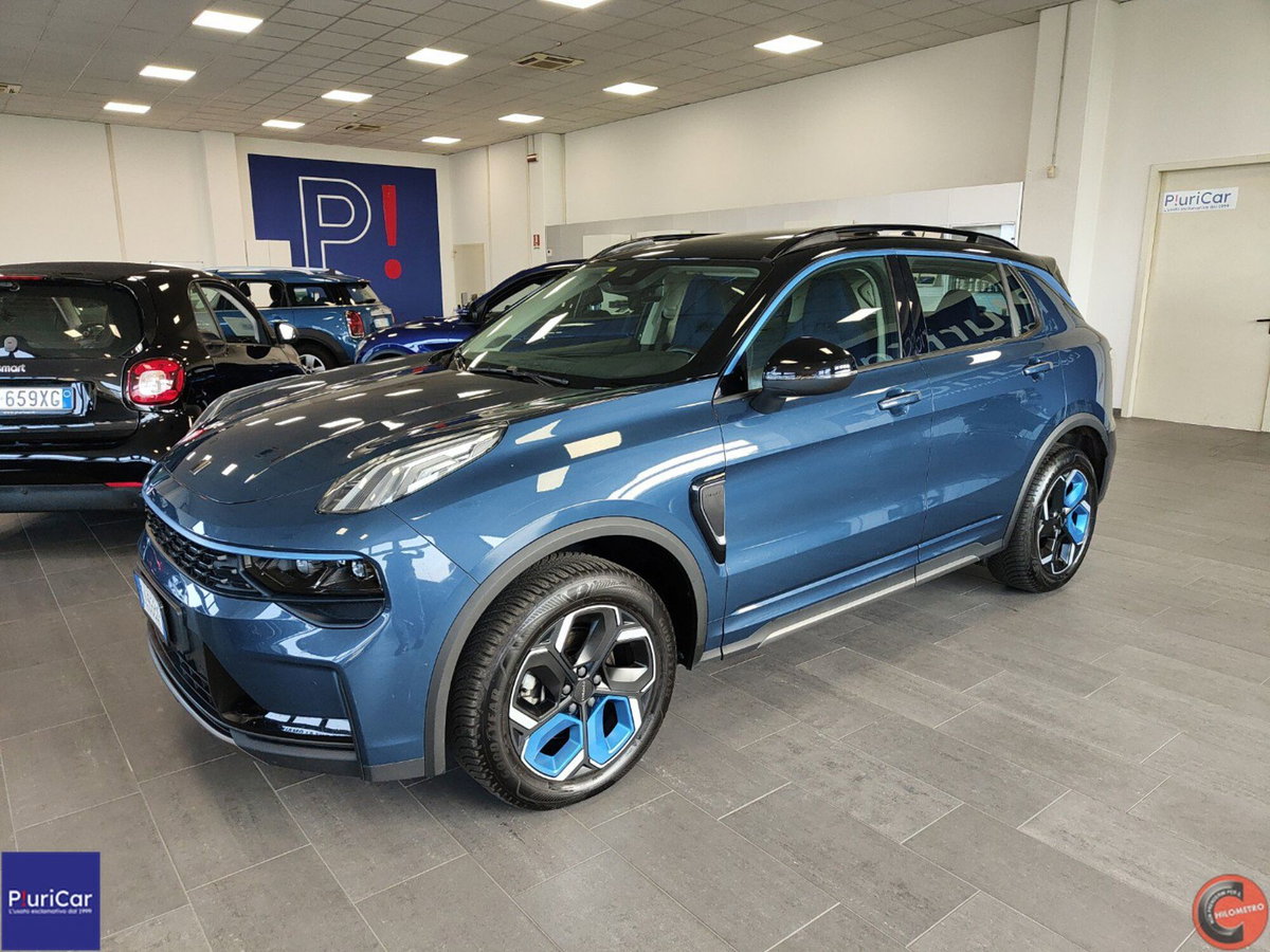 Lynk & Co 01 01 1.5 td phev