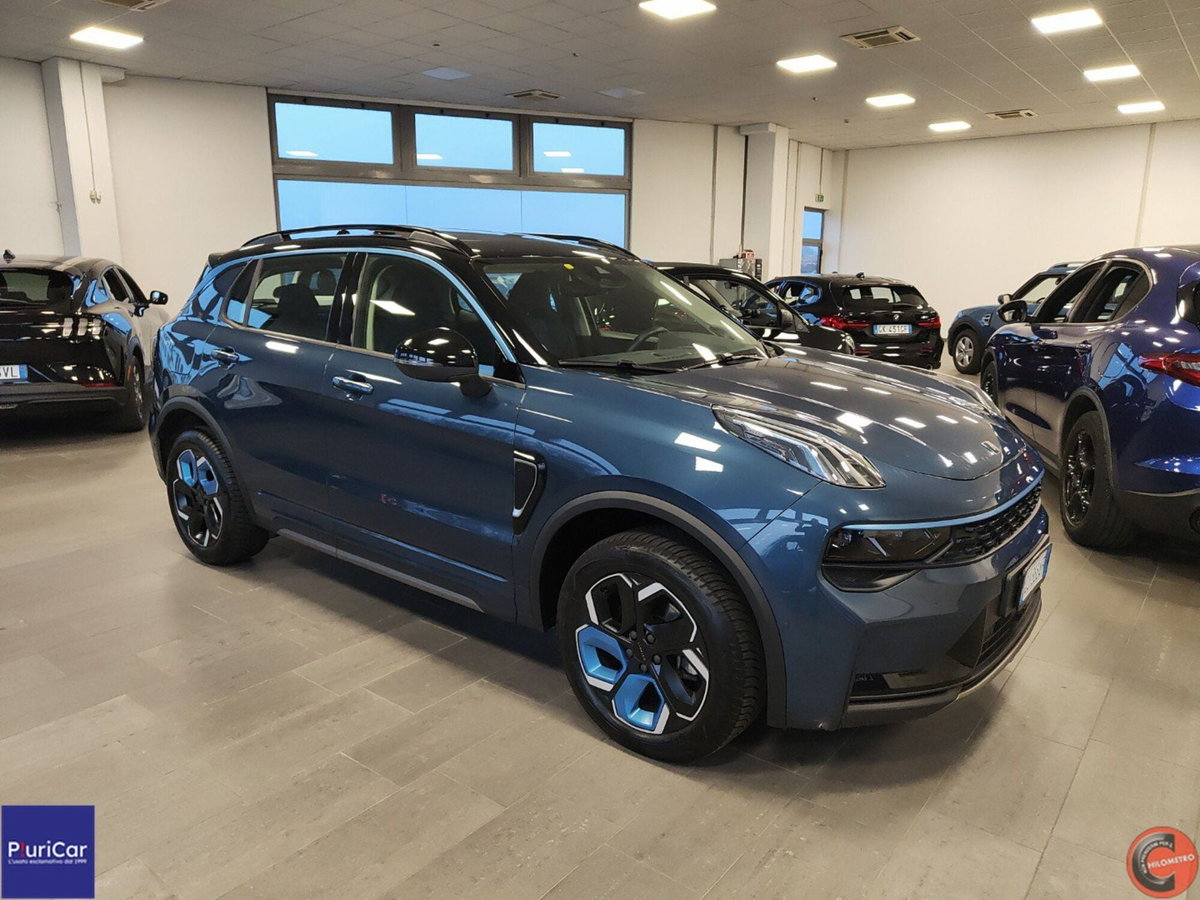 Lynk & Co 01 01 1.5 td phev (2)