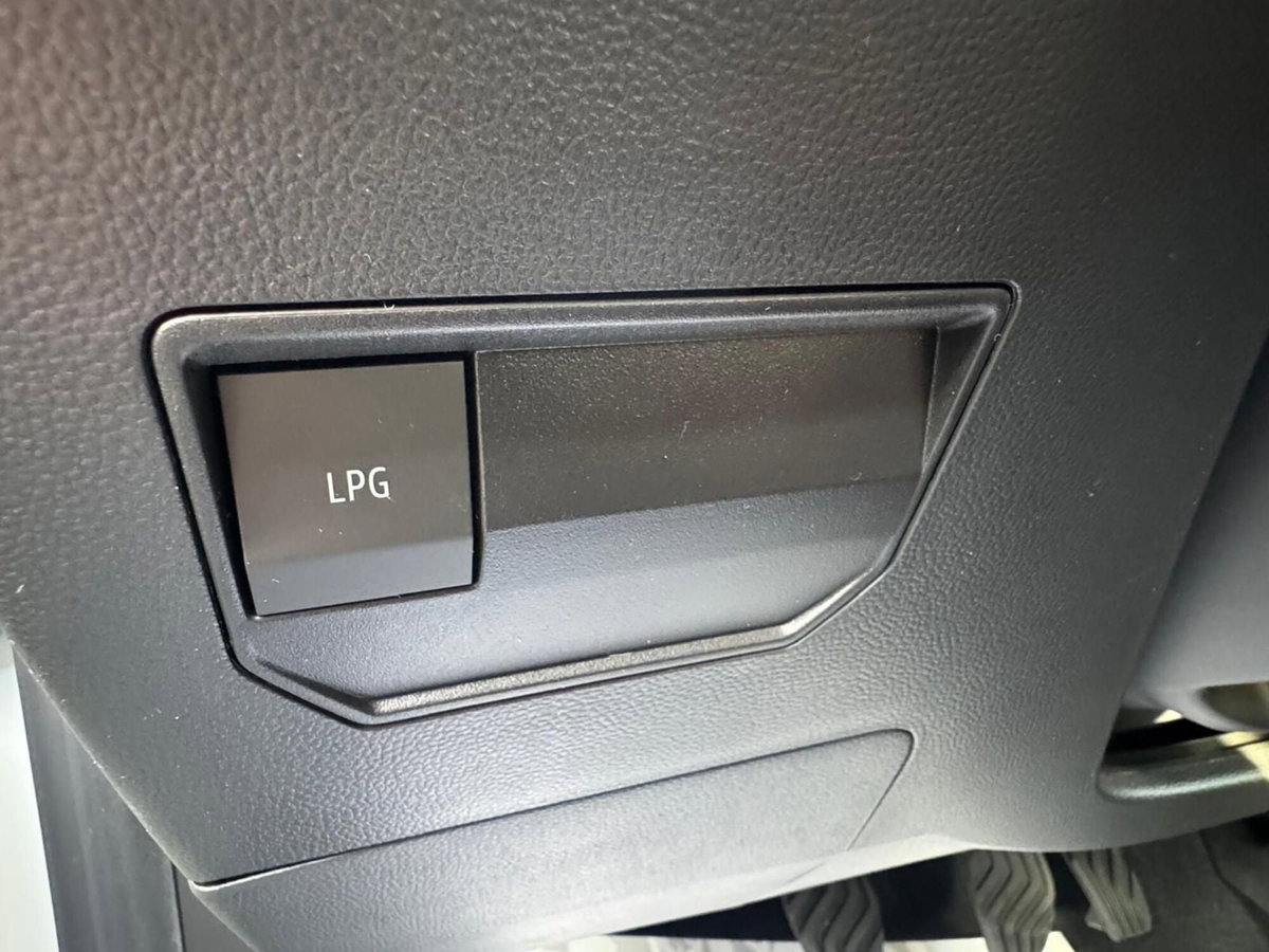 Dacia Duster 1.2 Eco-G Expression 120cv (13)