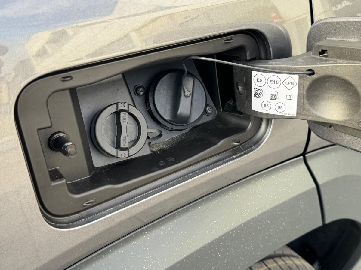 Dacia Duster 1.2 Eco-G Expression 120cv (9)