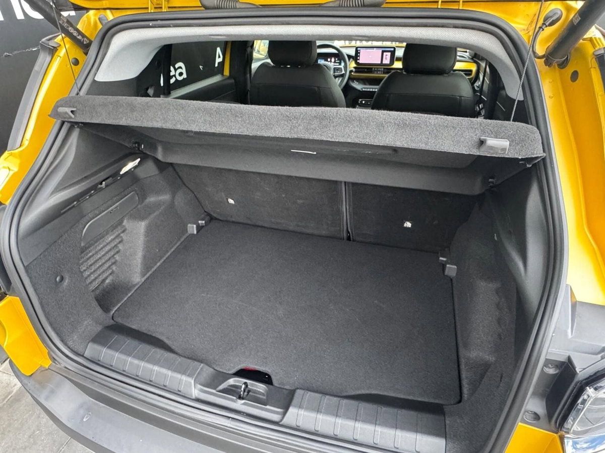Jeep Avenger full-electric Summit fwd 156cv auto (20)