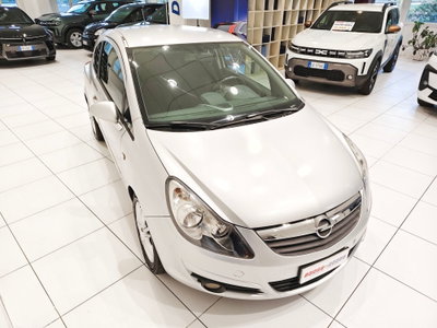 Opel Corsa 1.4 16V 3 porte aut. Sport (10)