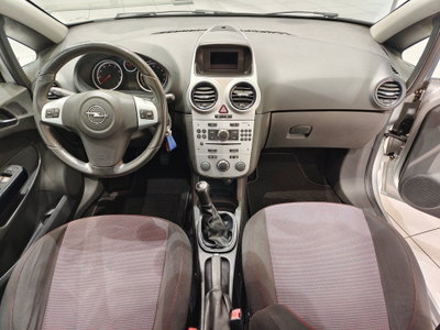 Opel Corsa 1.4 16V 3 porte aut. Sport (13)
