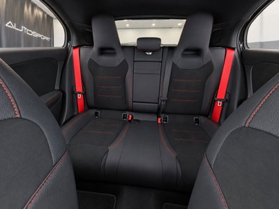 Mercedes-Benz Classe A 35 AMG 4Matic (5)