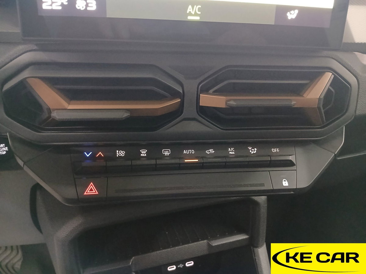 Dacia Duster 1.2 mild hybrid Extreme 4x4 130cv (16)