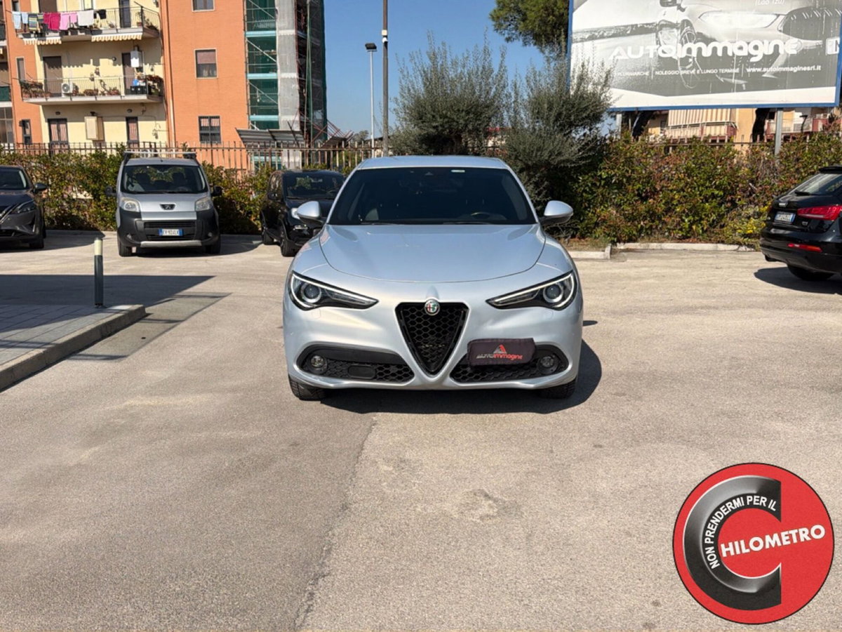 Alfa Romeo Stelvio 2.2 t Veloce Q4 210cv auto (2)
