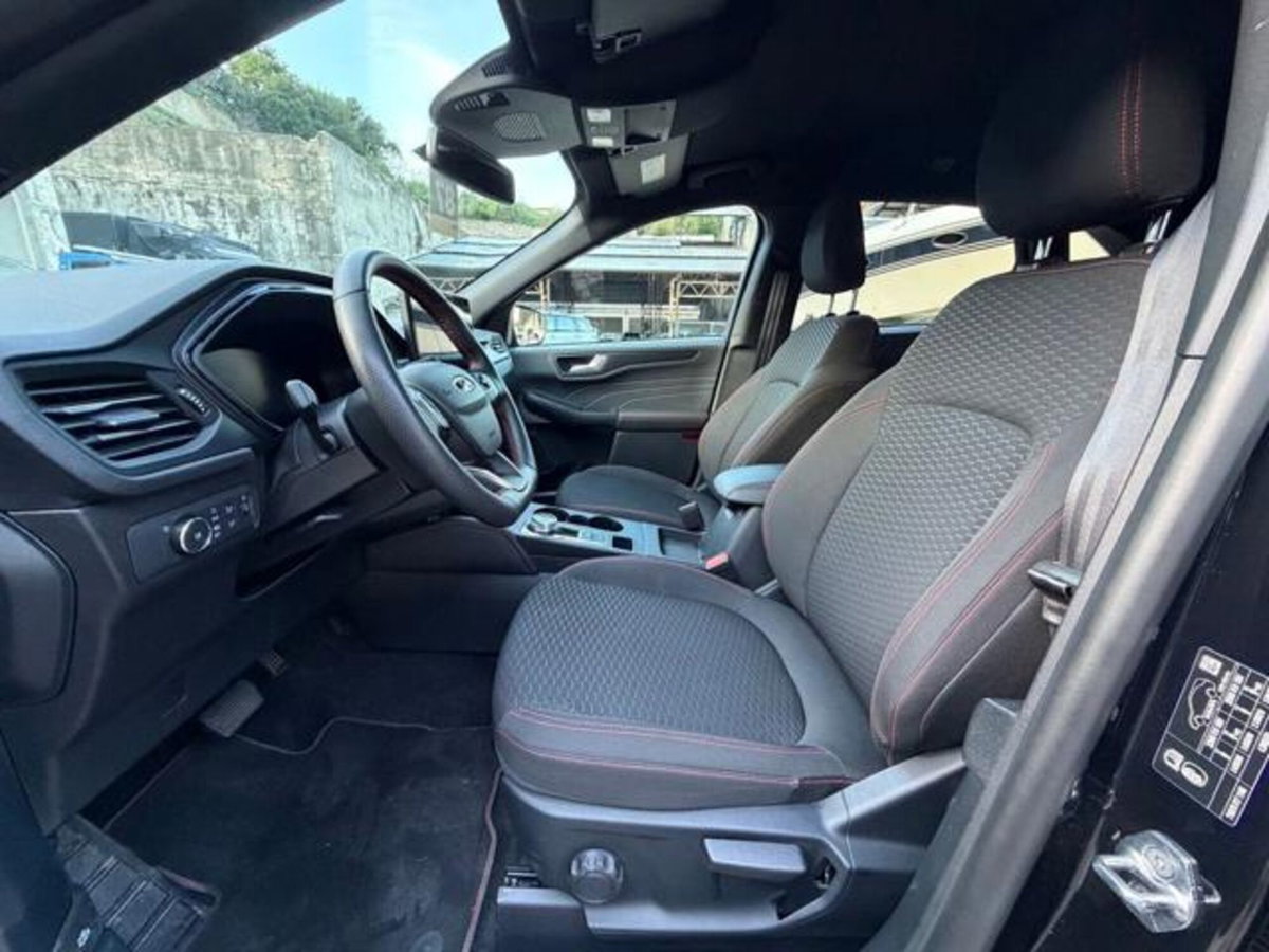 Ford Kuga 2.5 Full Hybrid 190 CV CVT 2WD ST-Line Design (11)