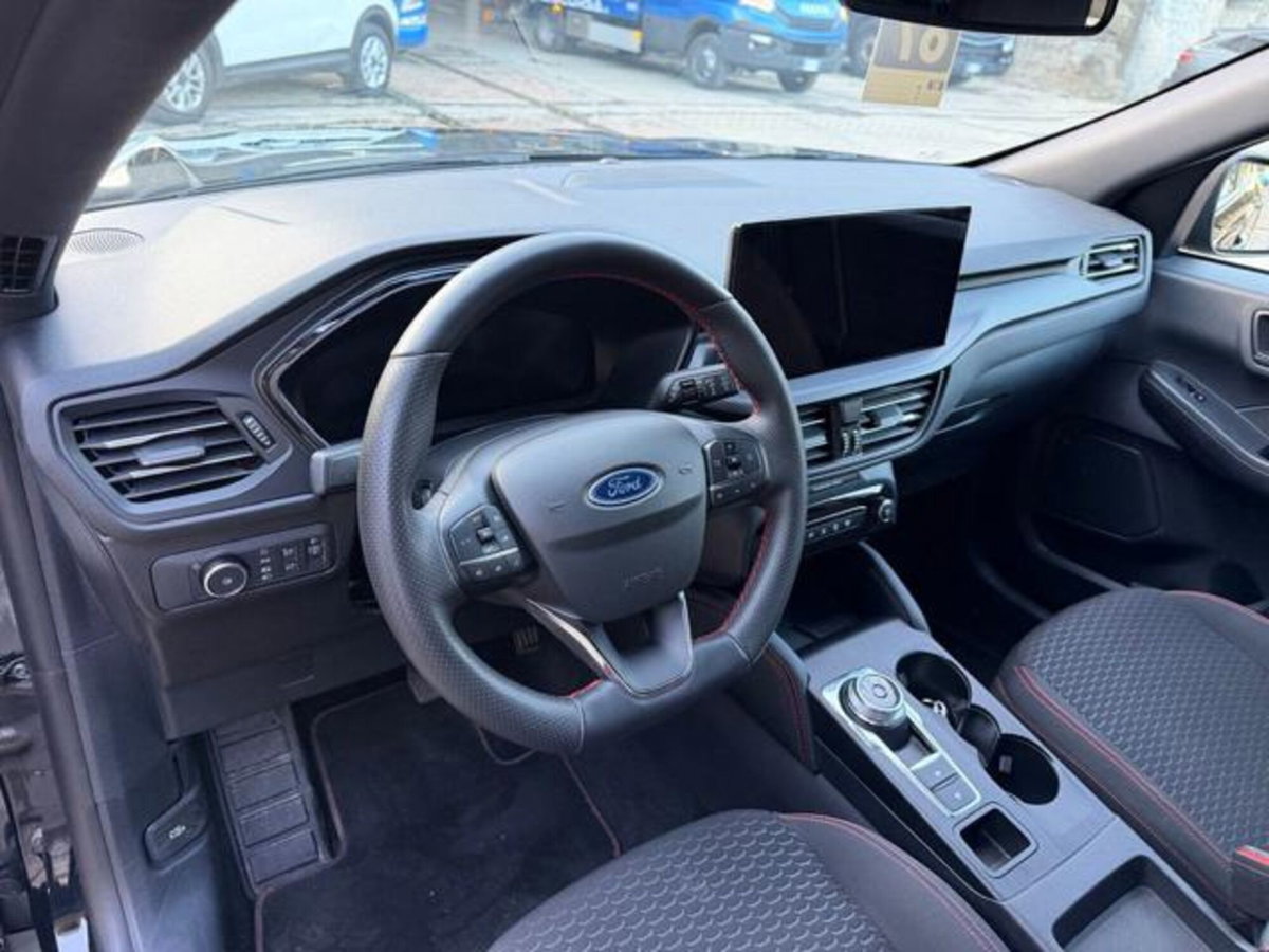 Ford Kuga 2.5 Full Hybrid 190 CV CVT 2WD ST-Line Design (12)