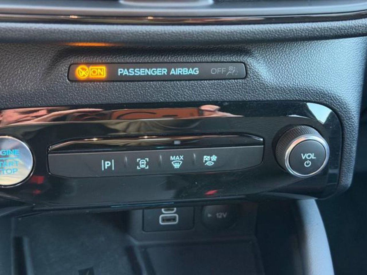 Ford Kuga 2.5 Full Hybrid 190 CV CVT 2WD ST-Line Design (17)