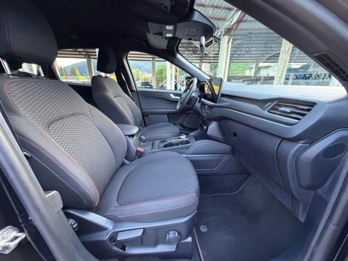Ford Kuga 2.5 Full Hybrid 190 CV CVT 2WD ST-Line Design (9)