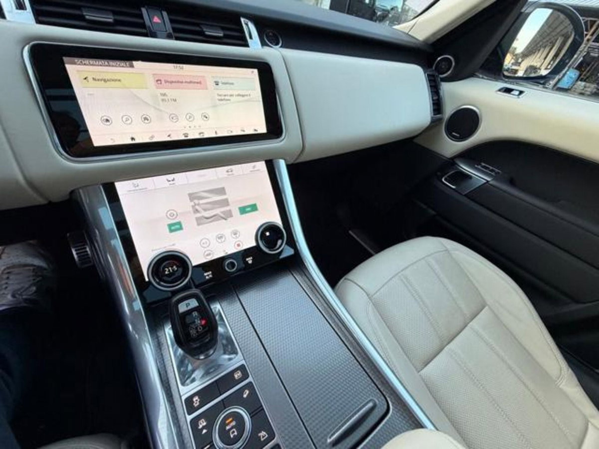 Land Rover Range Rover Sport 2.0 Si4 HSE (14)