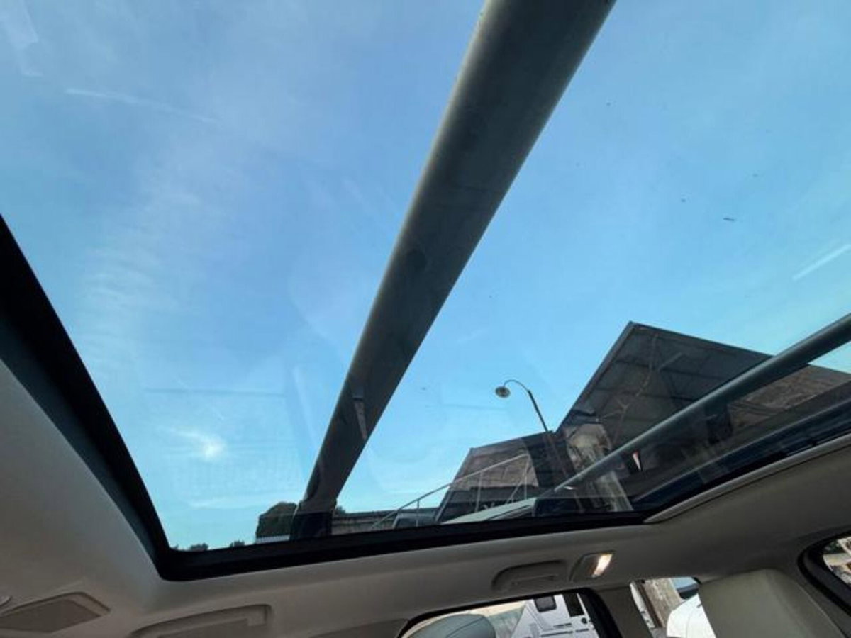 Land Rover Range Rover Sport 2.0 Si4 HSE (16)