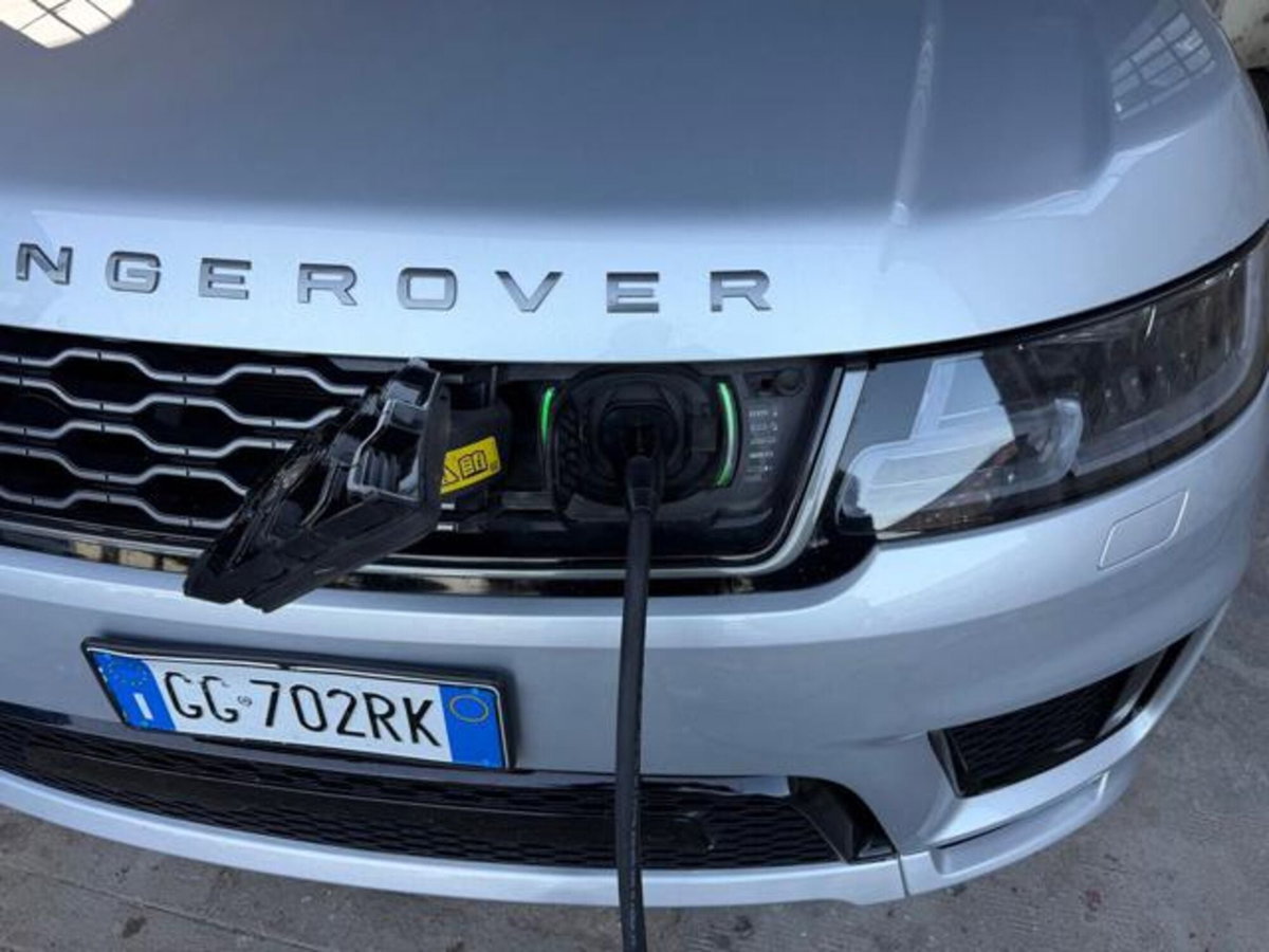 Land Rover Range Rover Sport 2.0 Si4 HSE (17)