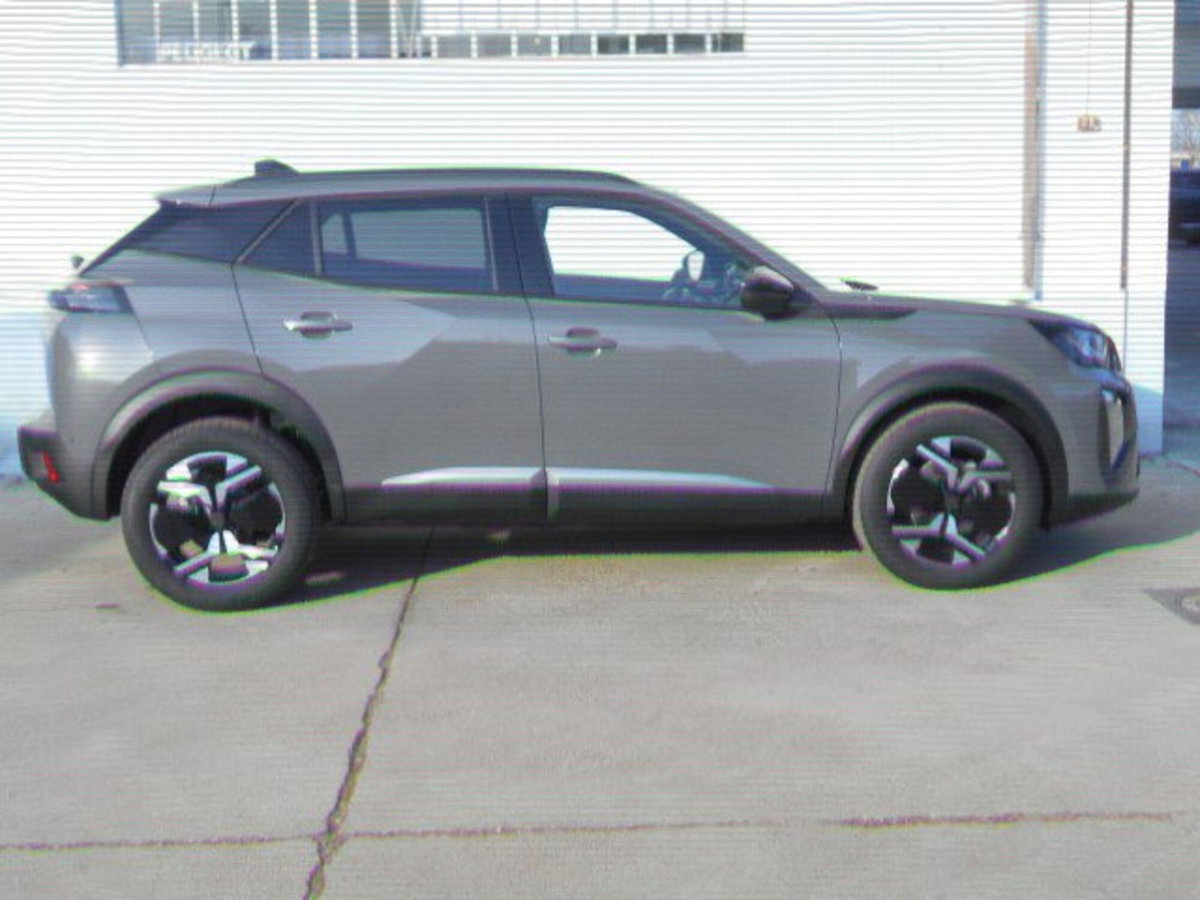 Peugeot 2008 1.2 turbo Allure 100cv (11)