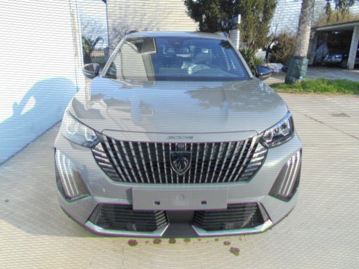 Peugeot 2008 1.2 turbo Allure 100cv (16)