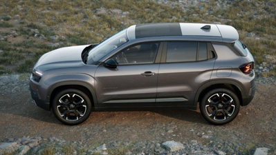Jeep Avenger 1.2 turbo e-hybrid mhev Summit fwd 110cv edct6 (3)