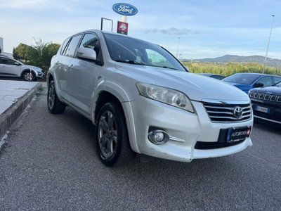 Toyota Rav4 D-4D 150 CV (2)