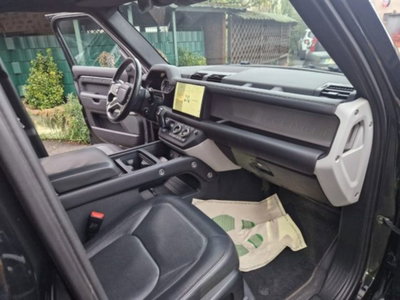 Land Rover Defender 110 3.0D I6 300 CV AWD Auto X-Dynamic HSE (11)