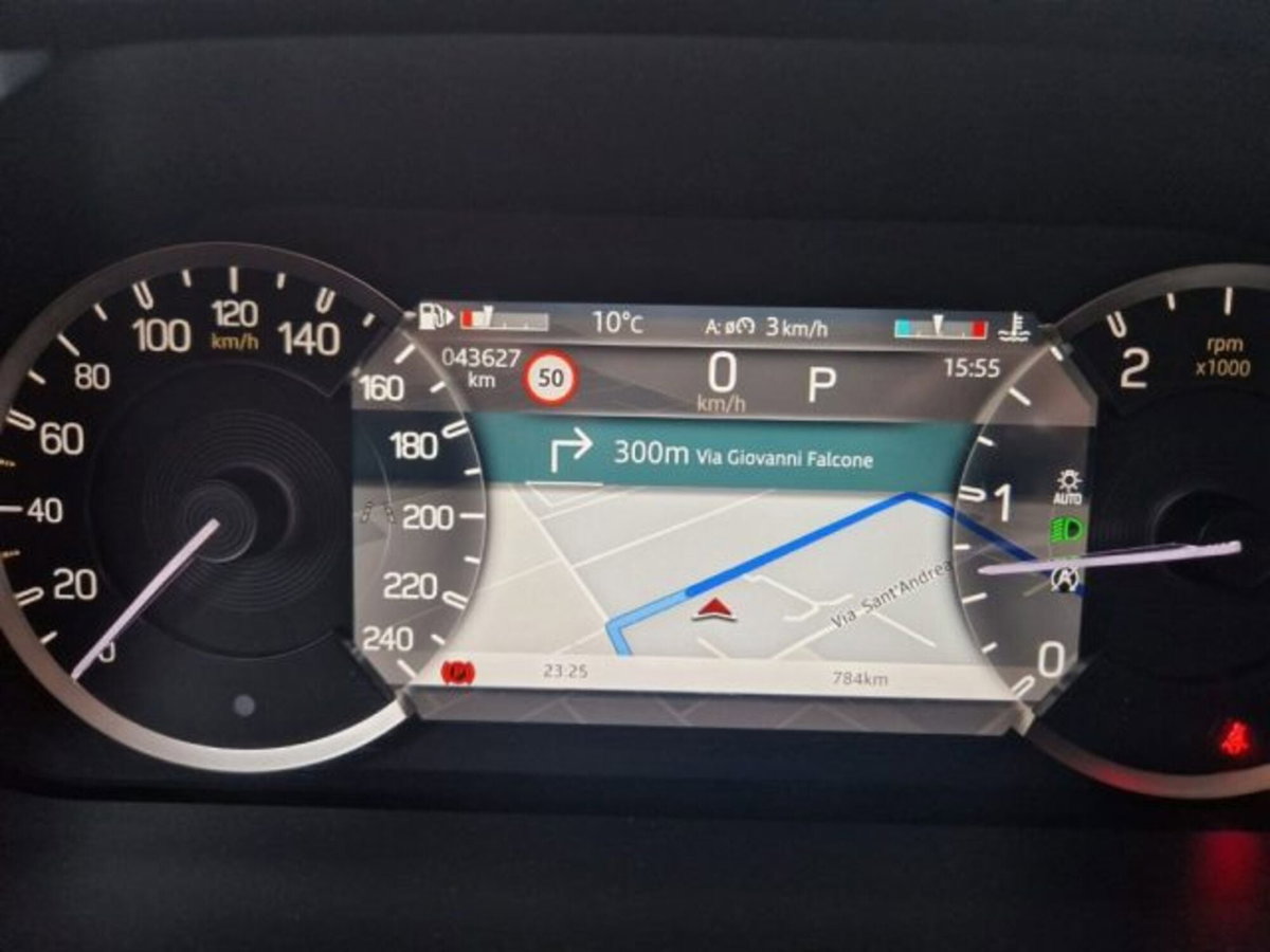 Land Rover Defender 110 3.0D I6 300 CV AWD Auto X-Dynamic HSE (7)