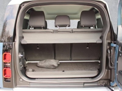 Land Rover Defender 90 3.0D I6 200 CV AWD Auto X-Dynamic S (13)