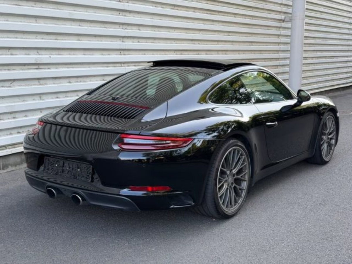 Porsche 911 Coupé 3.0 Carrera (5)