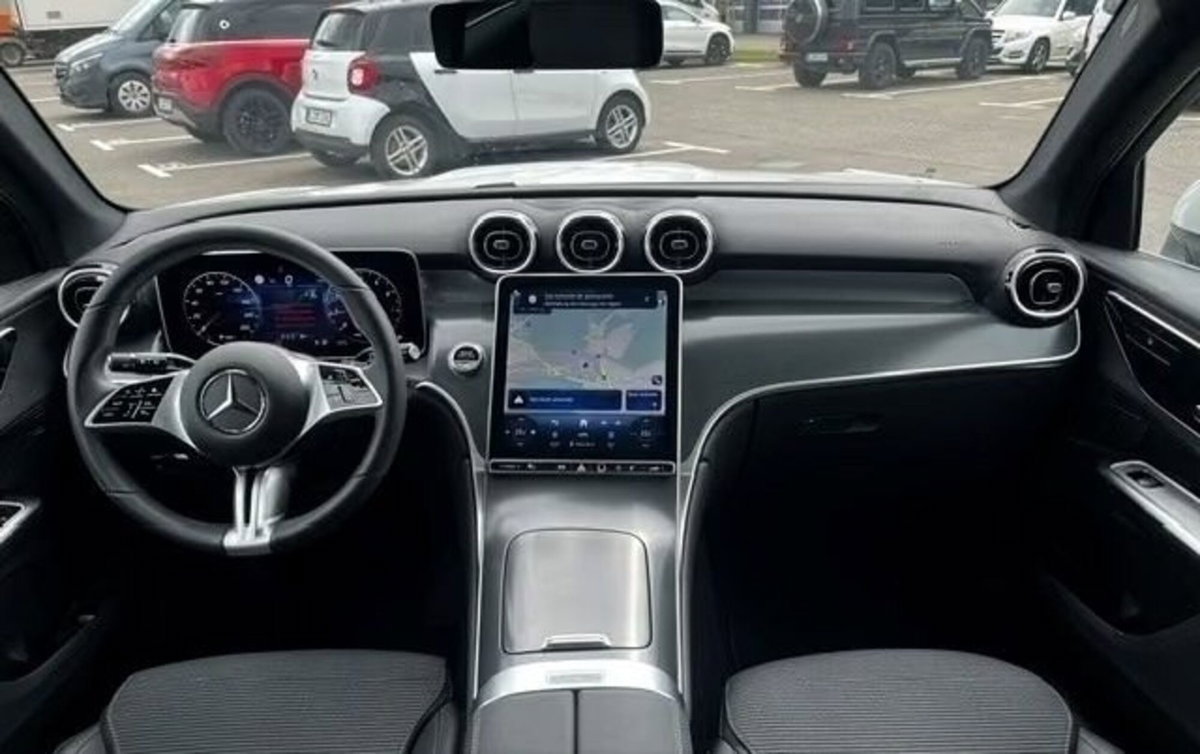 Mercedes-Benz GLC 200 4Matic Mild Hybrid AMG Premium (11)