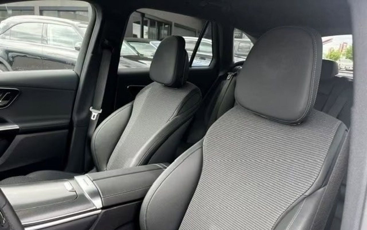 Mercedes-Benz GLC 200 4Matic Mild Hybrid AMG Premium (14)