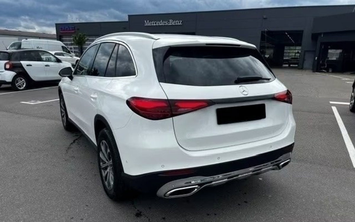 Mercedes-Benz GLC 200 4Matic Mild Hybrid AMG Premium (5)