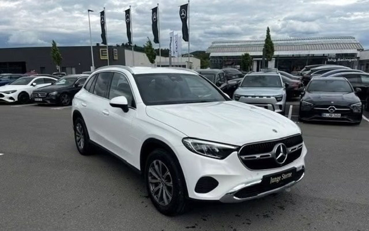 Mercedes-Benz GLC 200 4Matic Mild Hybrid AMG Premium (9)