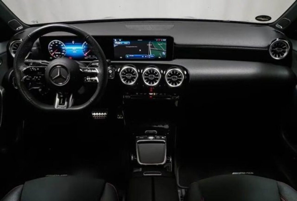 Mercedes-Benz Classe A Sedan AMG 35 AMG Line Premium 4matic auto (7)