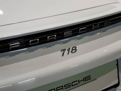 Porsche 718 Cayman  Cayman 2.0 300cv (12)