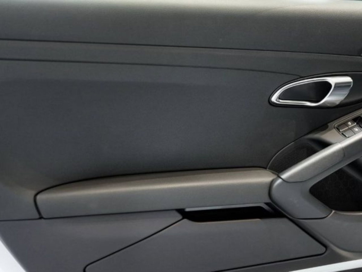 Porsche 718 Cayman  Cayman 2.0 300cv (15)