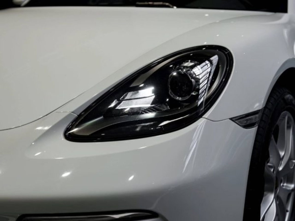 Porsche 718 Cayman  Cayman 2.0 300cv (10)