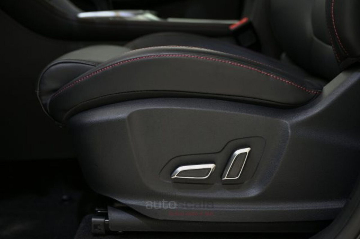 Mg EHS Plug-in Hybrid Excite (14)