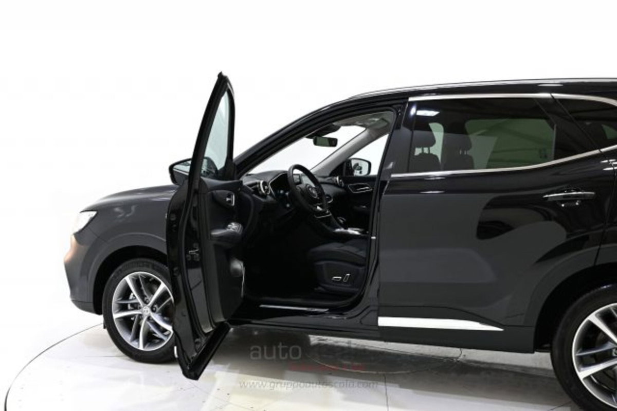 Mg EHS Plug-in Hybrid Excite (9)