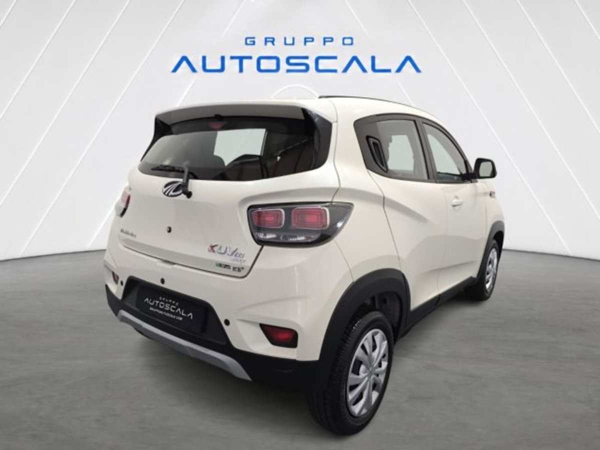 Mahindra KUV100 1.2 K8 m-bifuel (5)