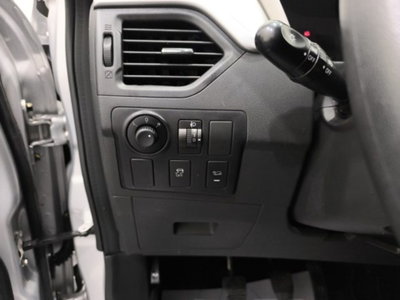 Mahindra KUV100 1.2 K8 m-bifuel (9)