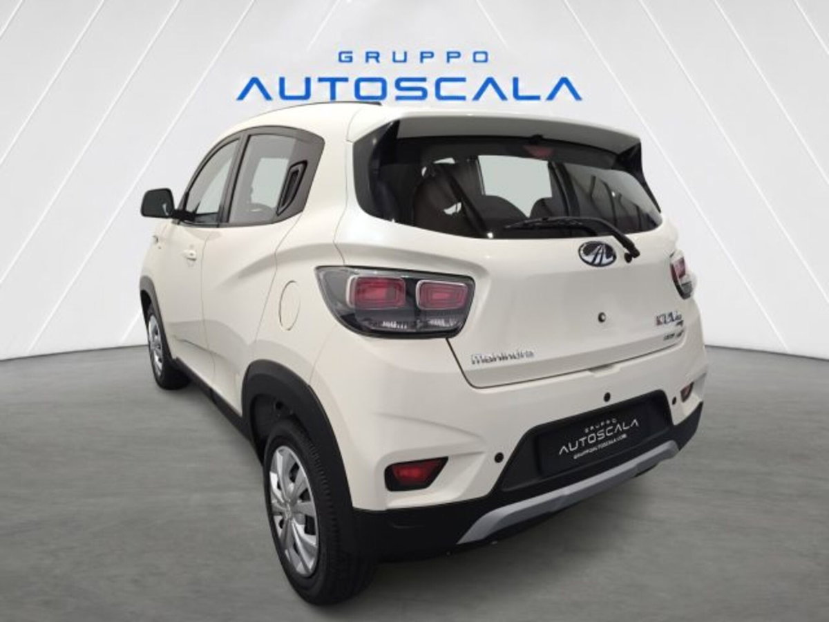 Mahindra KUV100 1.2 K8 m-bifuel (3)