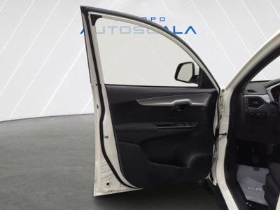 Mahindra KUV100 1.2 K8 m-bifuel (6)