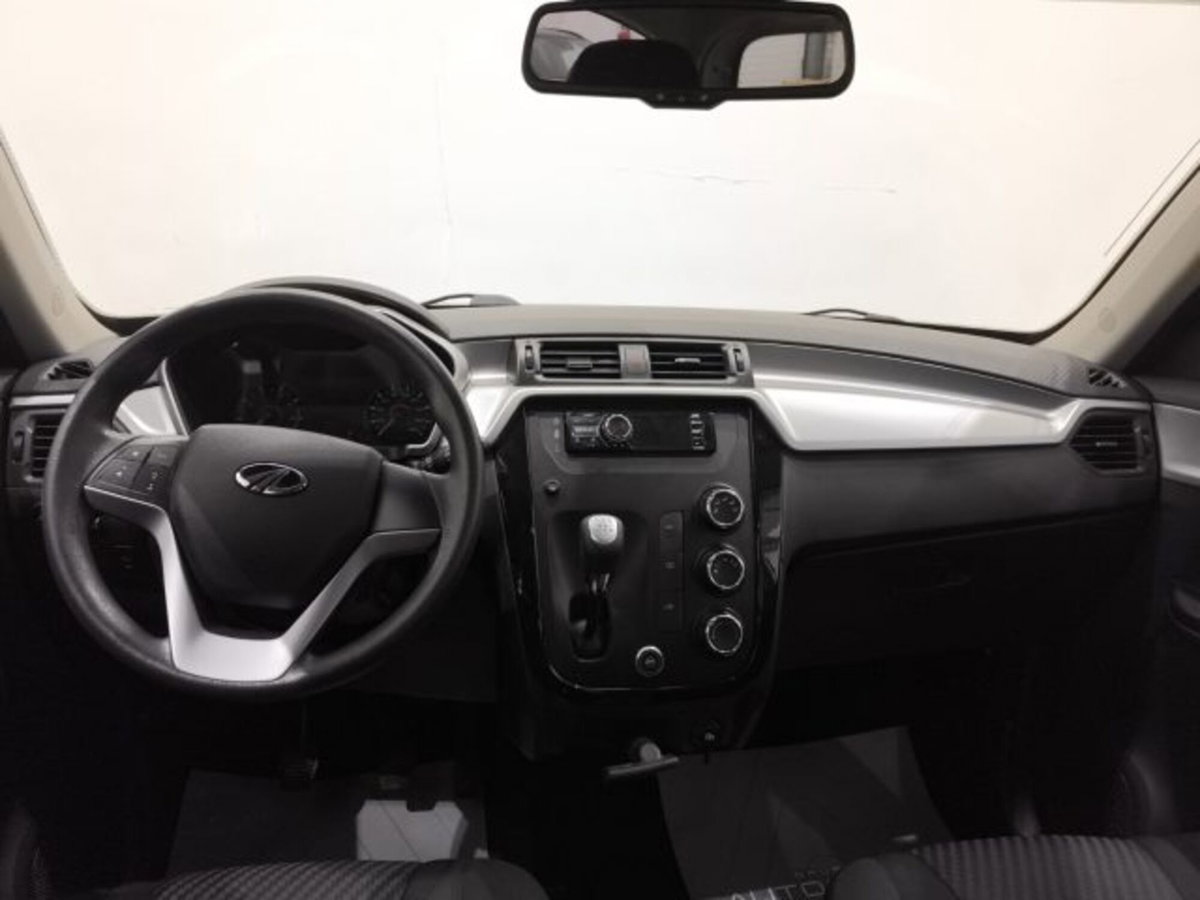 Mahindra KUV100 1.2 K8 m-bifuel (17)