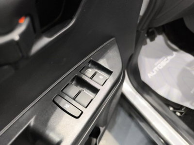 Mahindra KUV100 1.2 K8 m-bifuel (7)