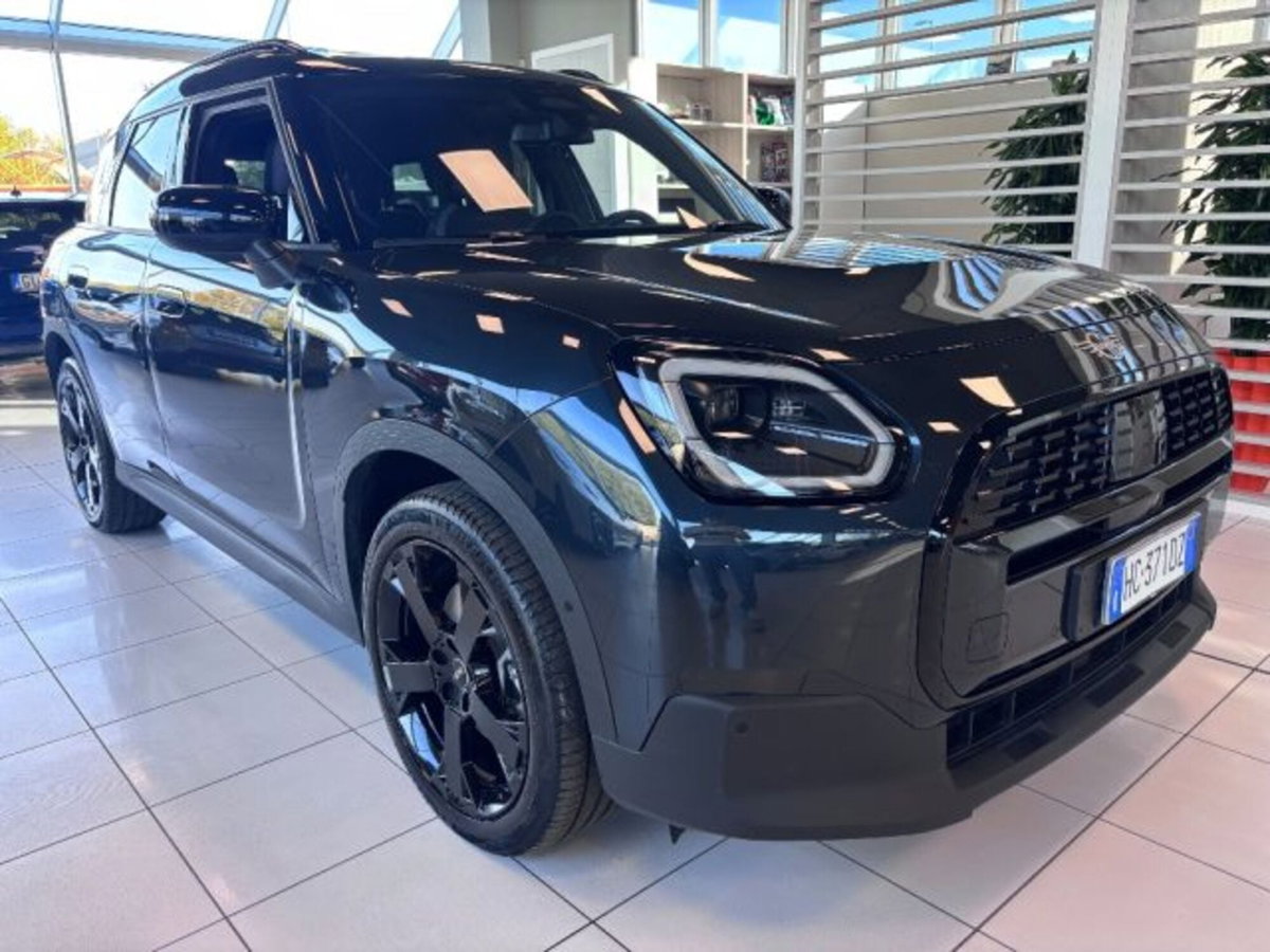 MINI Mini Countryman 1.5 48V C Classic auto (5)