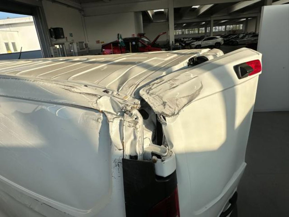 Renault Trafic Furgone T29 2.0 dCi 130CV PL-TN-DC Furgone Ice Plus (12)