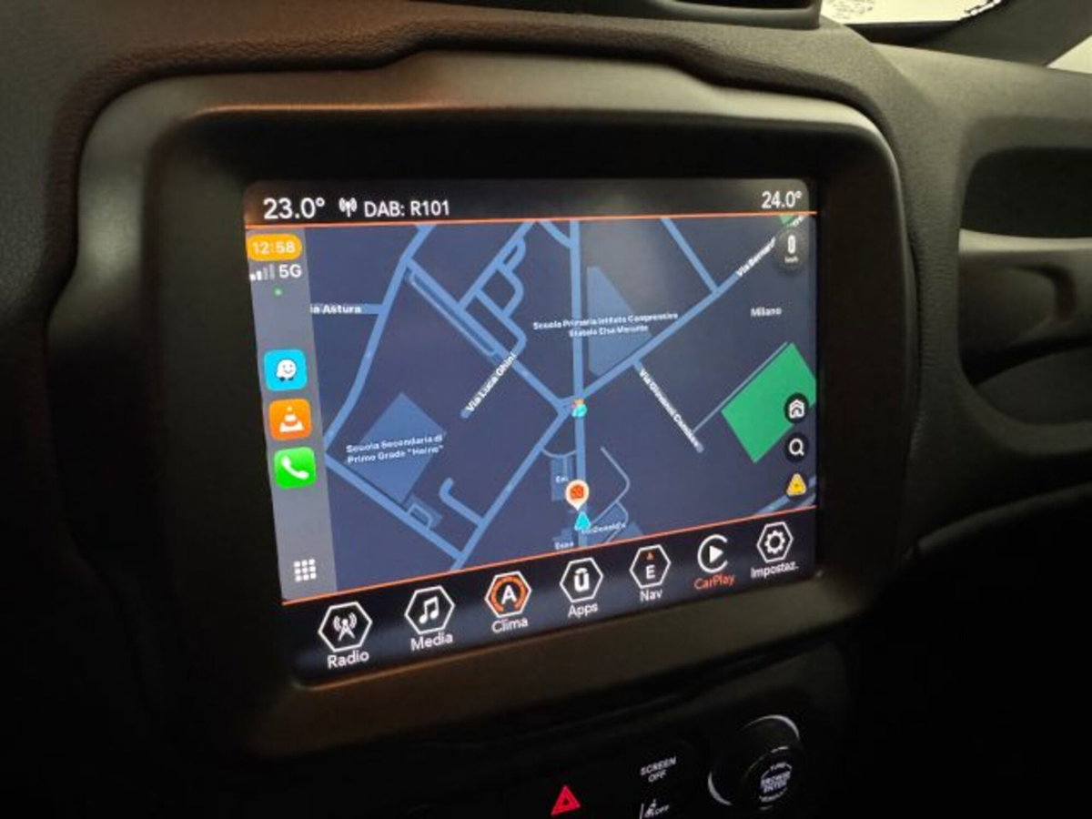 Jeep Renegade 1.5 Turbo T4 MHEV Limited (13)