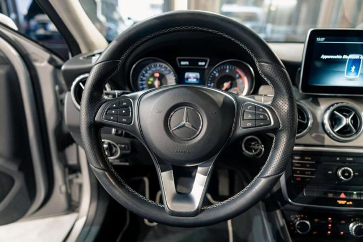 Mercedes-Benz GLA SUV 180 d Automatic Executive (10)