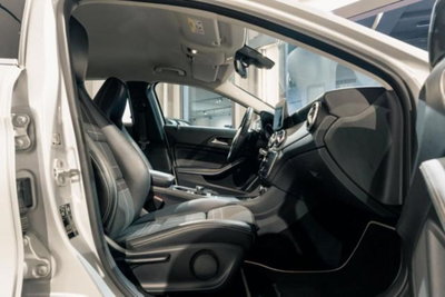 Mercedes-Benz GLA SUV 180 d Automatic Executive (6)